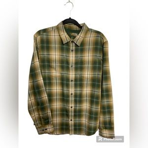 Prana green plaid long sleeve button up shirt. Medium